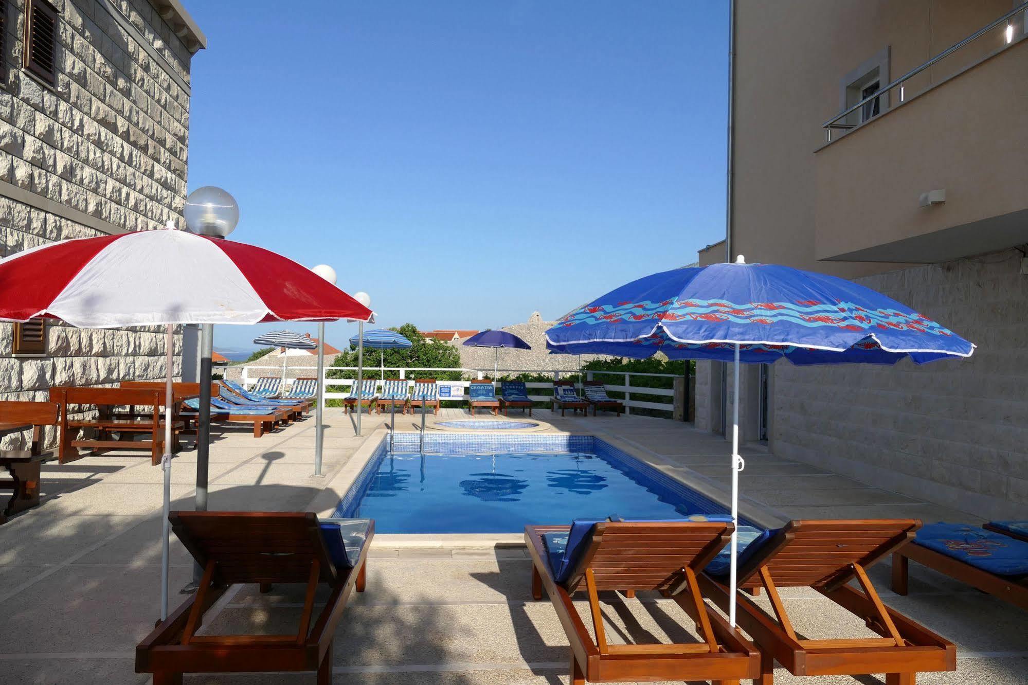 Villa Ana Bol Buitenkant foto